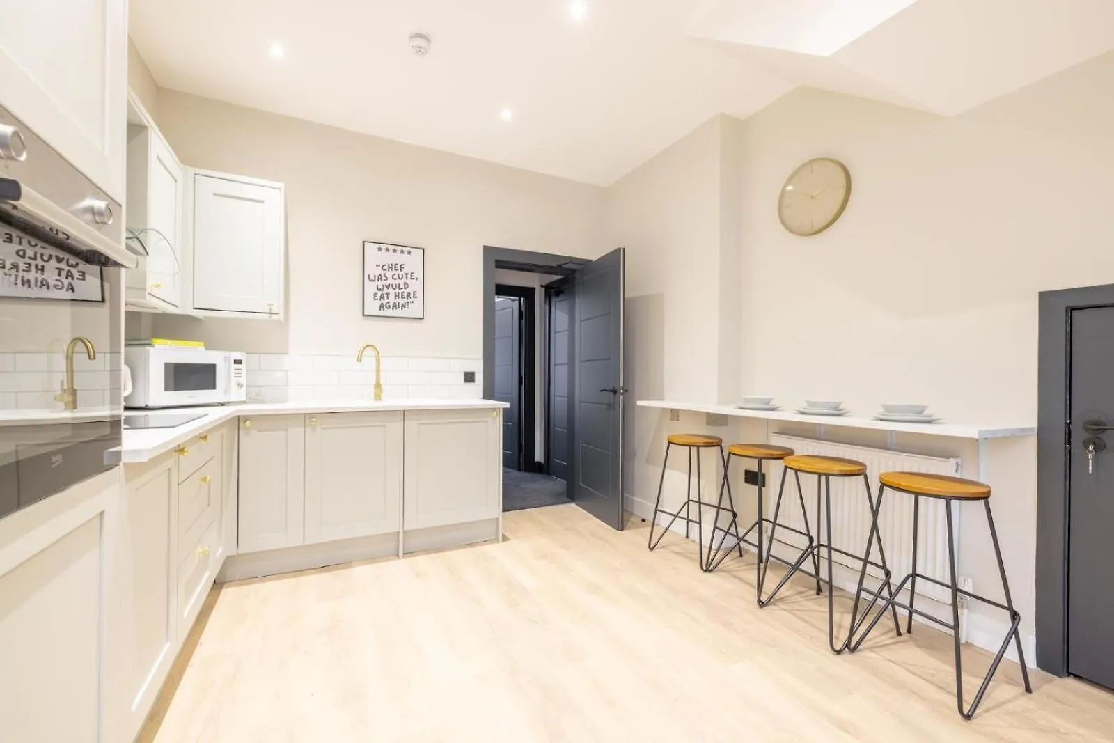 Queens Spacious 3 Bdr & 2 Bdr By Citygo Apartments Belfast United Kingdom