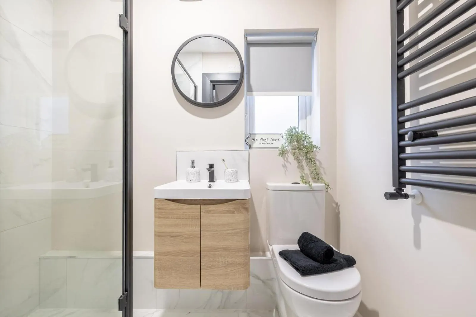 Queens Spacious 3 Bdr & 2 Bdr By Citygo Apartments Belfast United Kingdom