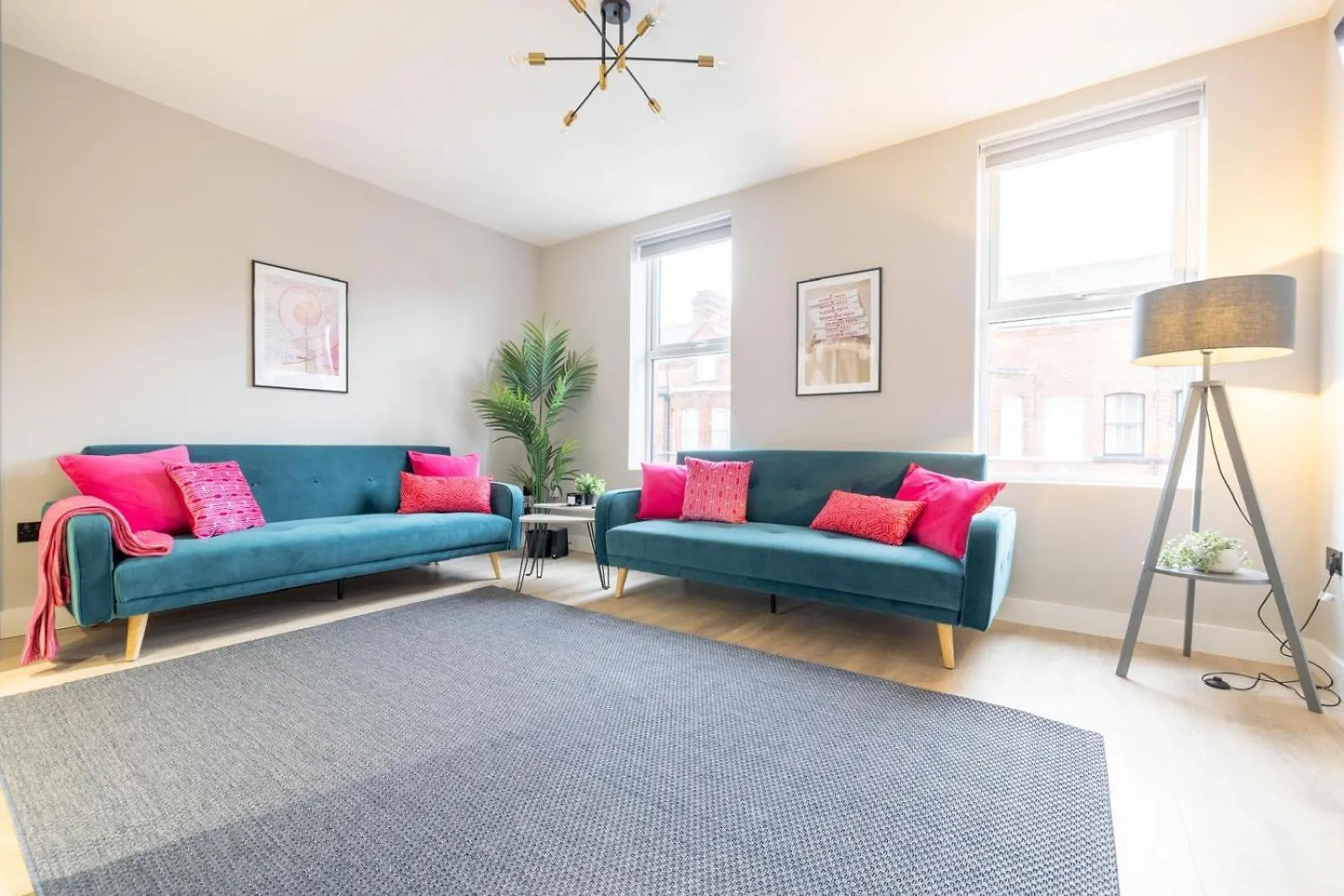 Queens Spacious 3 Bdr & 2 Bdr By Citygo Apartments Belfast