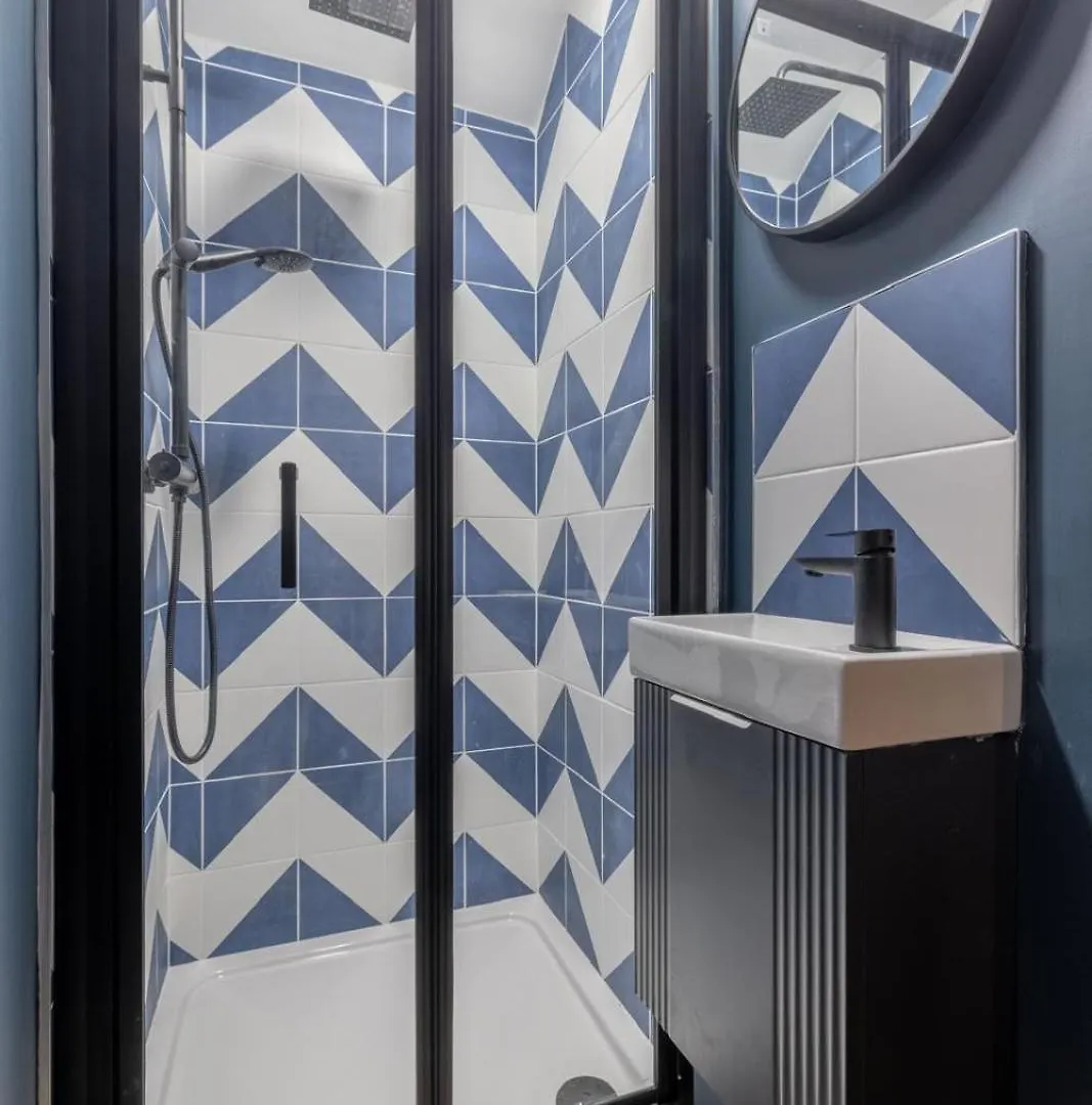 Queens Spacious 3 Bdr & 2 Bdr By Citygo Apartments Belfast 0*,